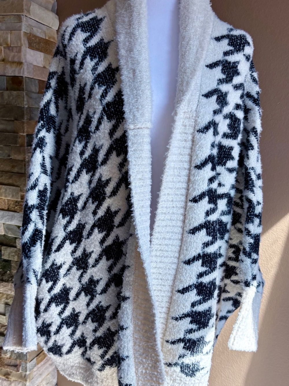 Anthropologie Maeve Houndstooth Shawl Cardigan EUC OS